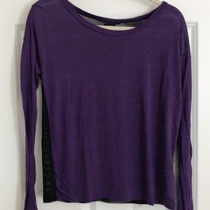 Sporty long sleeve top